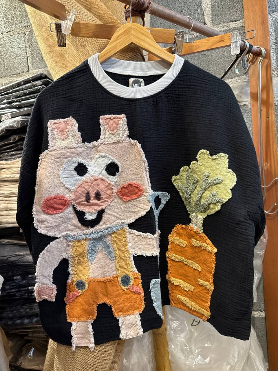 Tee004